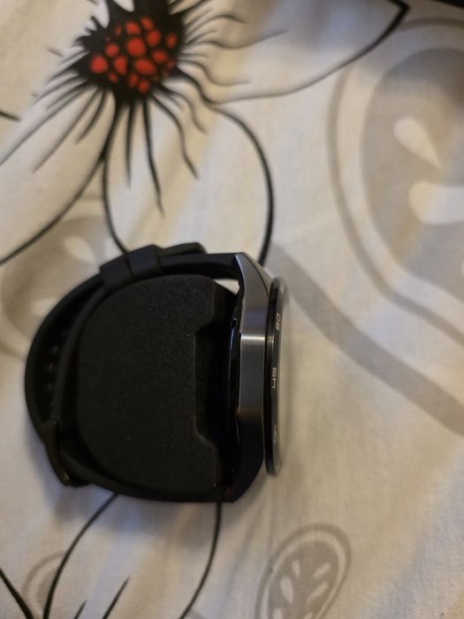 Huawei Watch gt4 impecabil în garanție încă 2 ani