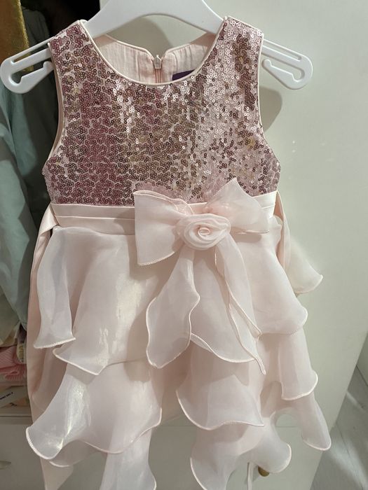 Продам платье на девочку