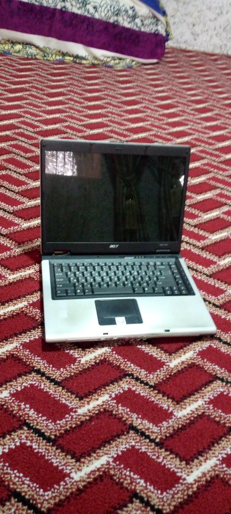 Acer nodbuk sotladi