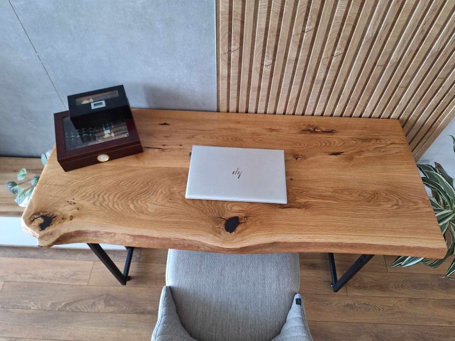 Маси, плотове, рафтове, подноси за сервиране, дъски за рязане