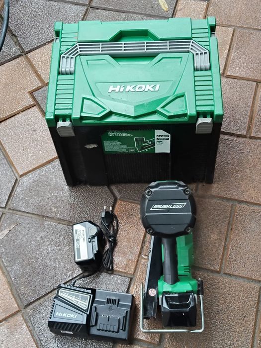 Pistol de puscat cuie  HIKOKI  NR 1890 DBCL ca și nou