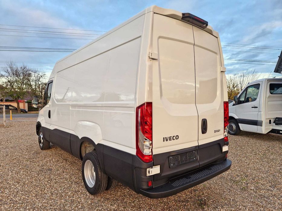 Iveco Daily 35C18  motor 3.0 E6 Adus recent Italia an 2019/12 Full !