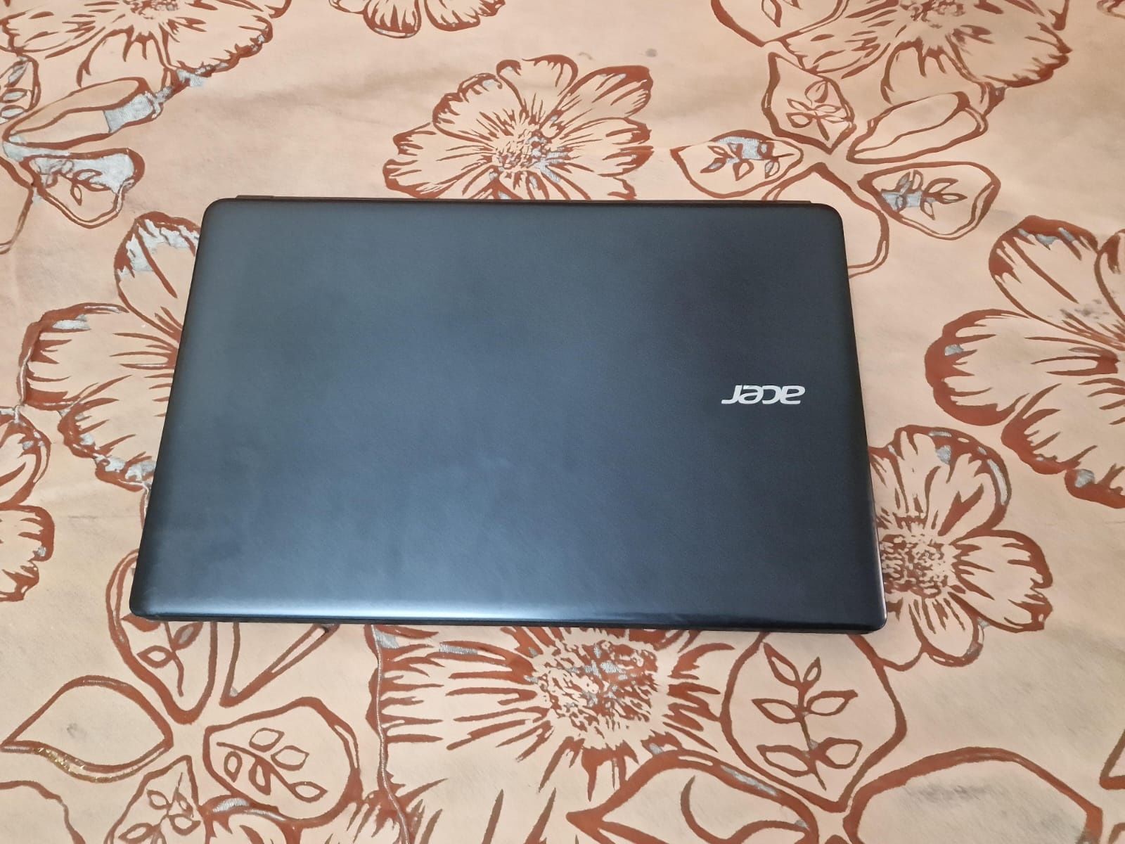 Продам ноутбук Acer core i3