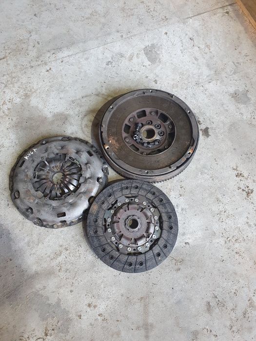 Kit ambreiaj FORD KUGA I 2008 - 2012 2.0 TDCi 415031810