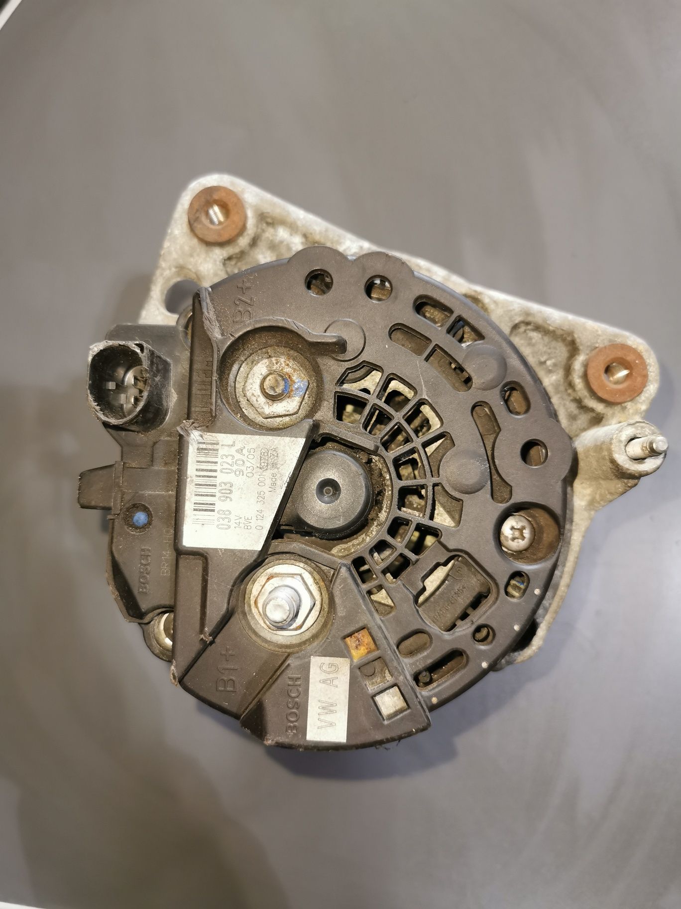 Alternator 90A 1.9 tdi vw polo 9n 2005 atd