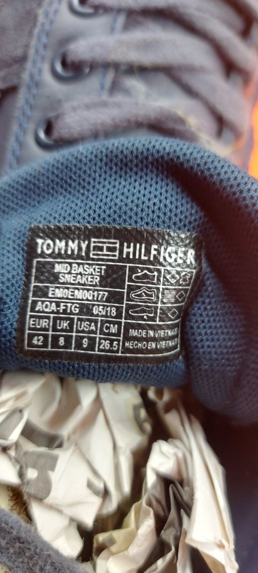 Tommy Hilfiger номер 42 Оригинални мъжки кецове