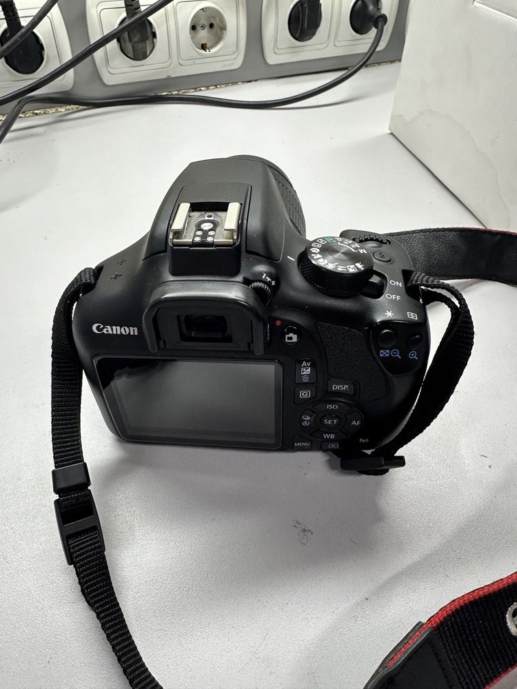 Canon 1300 Продается отличный фотоаппарат в отличном состоянии