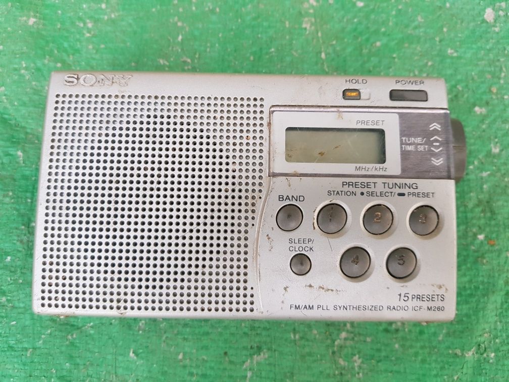 Radio sintetizată FM/AM PLL ICF-M260 functional 
Sony Corporation; Tok