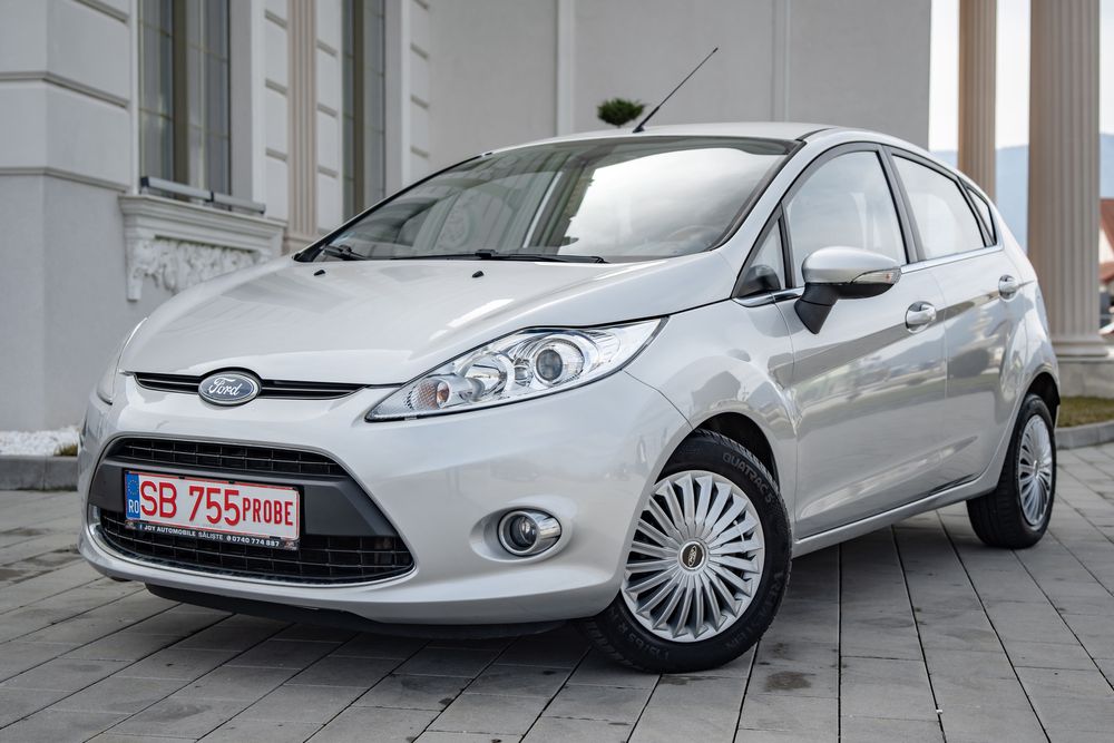 Ford Fiesta *Rate* 1,4 Benzina *Automat* 2011 *Garantie 12 Luni*