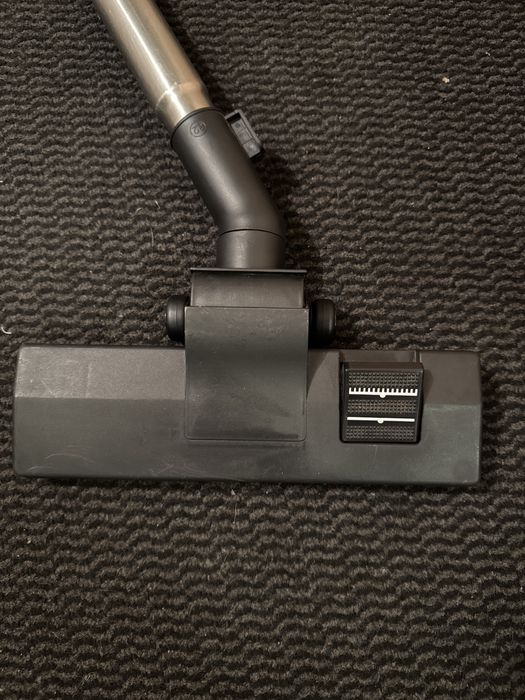 Perie si tub telescopic aspirator