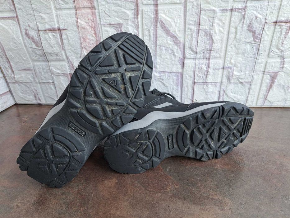 детски ботуши,зимни обувки,боти,апрески,Adidas номер31 за момче,адид