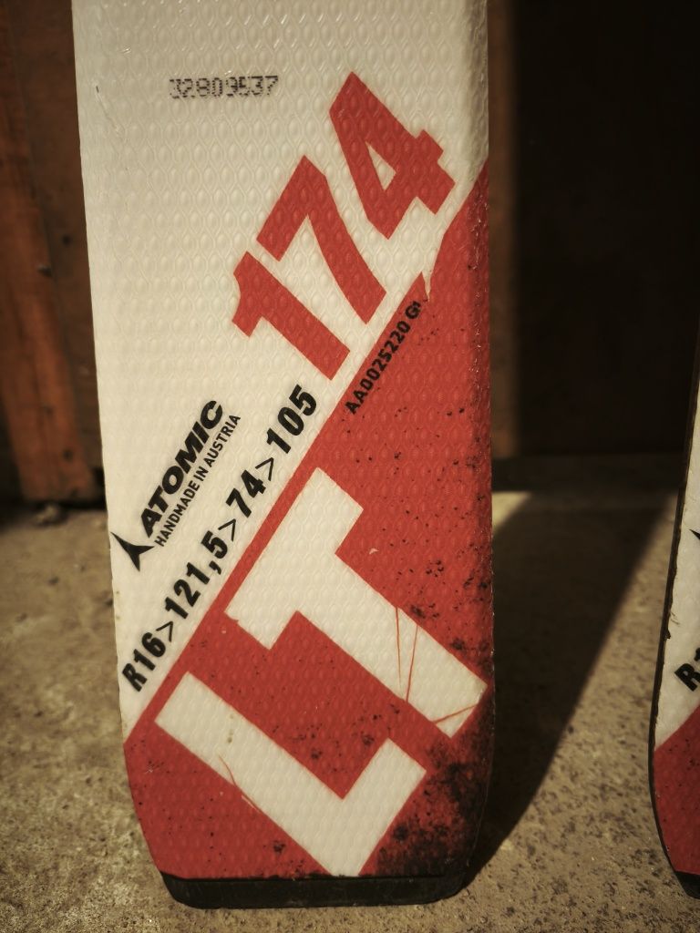 Atomic Redster LT 174см карвинг ски