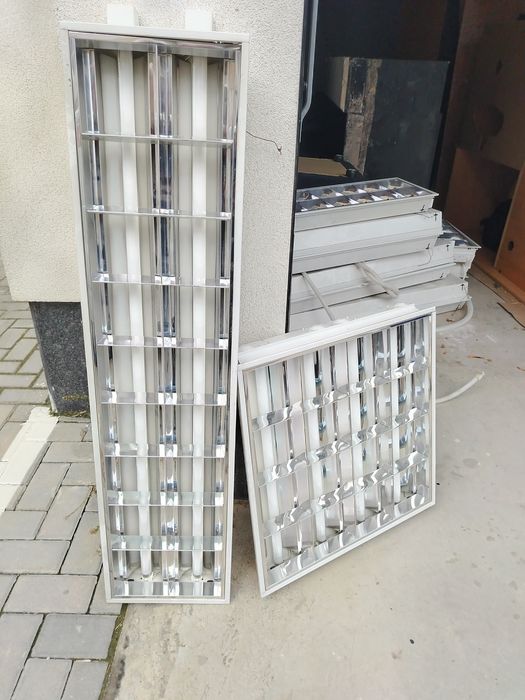 Панел осветителни тяло за окачен таван