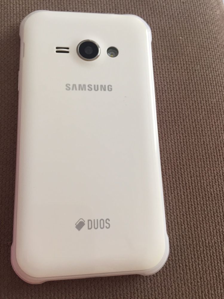 Samsung Galaxy J1 Ace