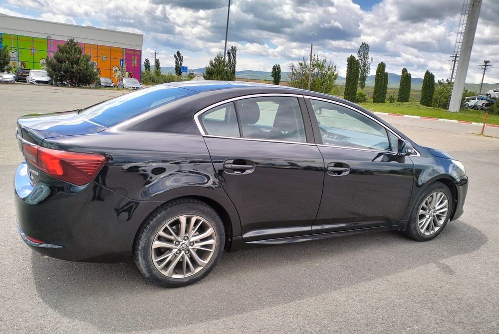 Toyota Avensis 2016
