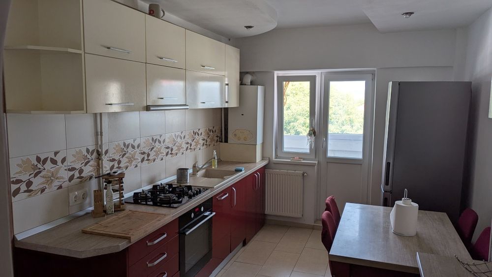 Inchiriez apartament 2 camere zona garii
