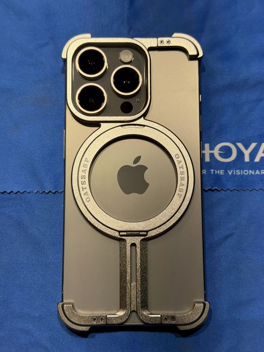 Vand iPhone 15 pro 256 gb
