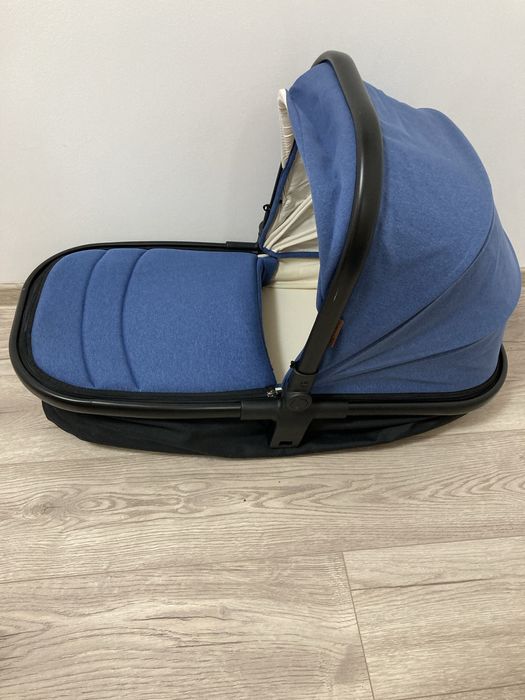 Cărucior pentru copii