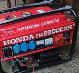 generator electric profesional pe benzina Honda EM5500CXS