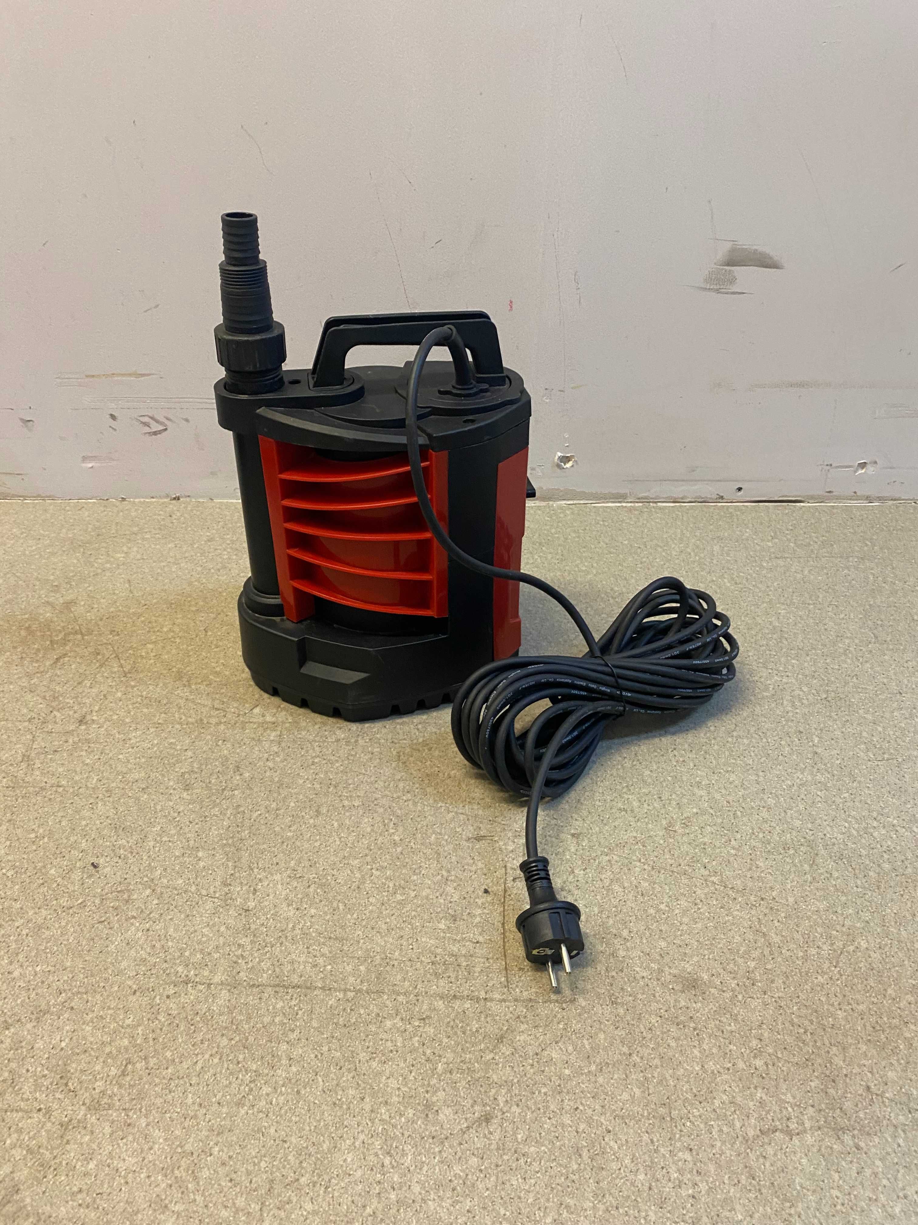 070166	Помпа потопяема 900W 1-1/4"250L/min 9m сензор RD-WP58