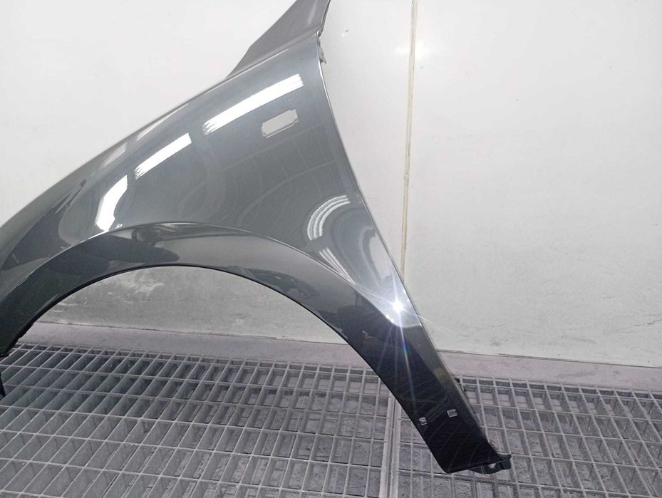 Aripa Fata Stanga Hyundai Santa-Fe 2005-2009 (2J (Gri Inchis))