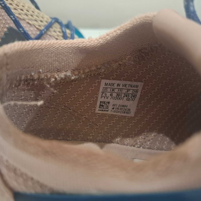 Маратонки адидас 39номер