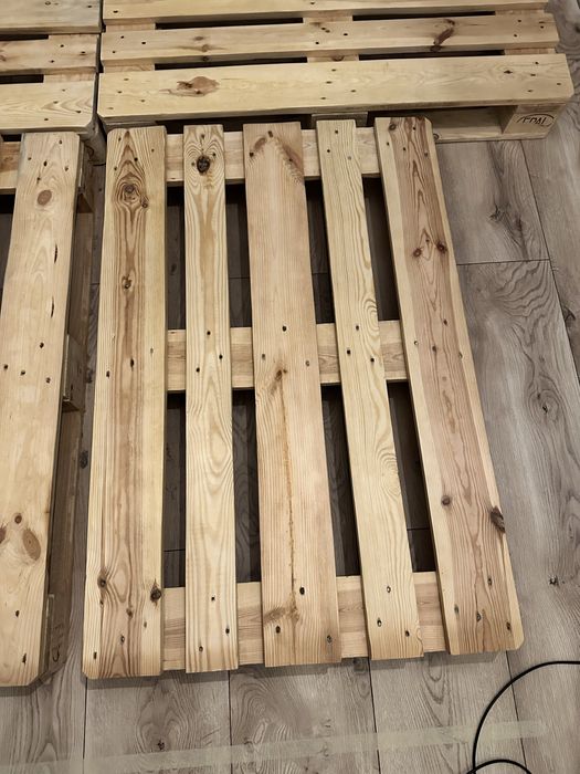 Paleti noi, slefuiti si lacuiti