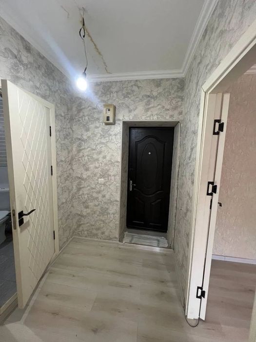 Яшнабадский район, 
улица Корасув.
Квартира бывшее общежитие