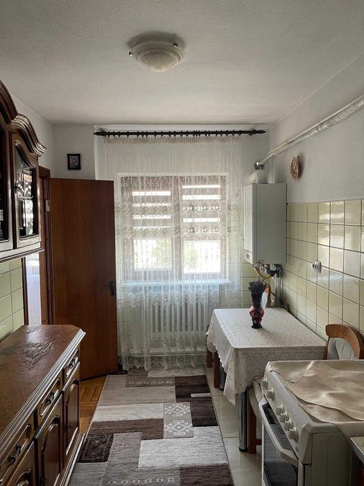 Vând apartament 3 camere - Pietonalul Transilvaniei - Piața Mare