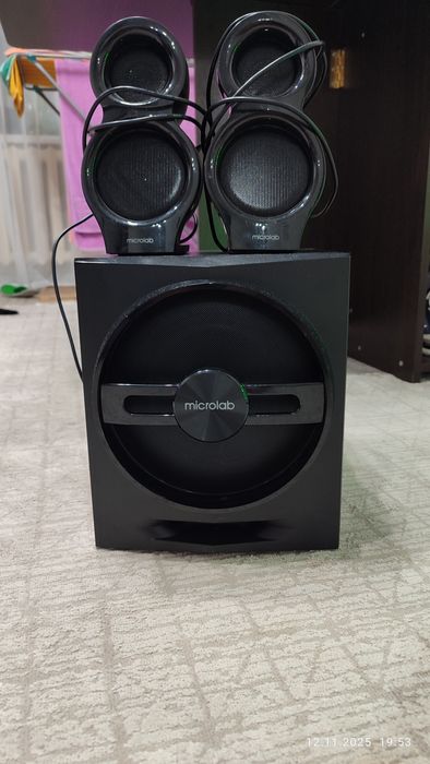 Продам сабвуфер с Bluetooth