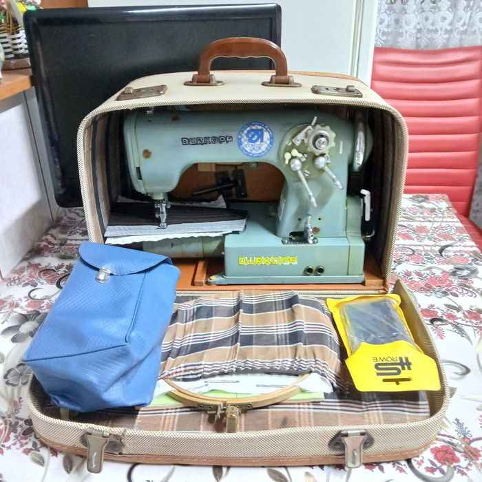 Masina de cusut DURKOPP cu graifar industrial, în totalitate din metal