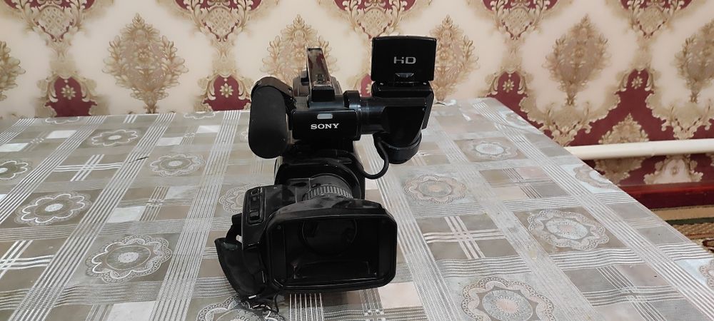 SONY 1500HD sotiladi