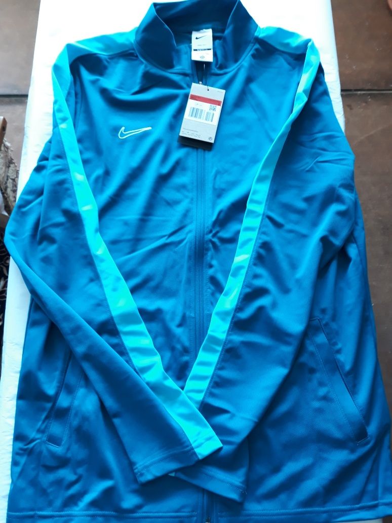 Trening Nike nr L  și xxl originali