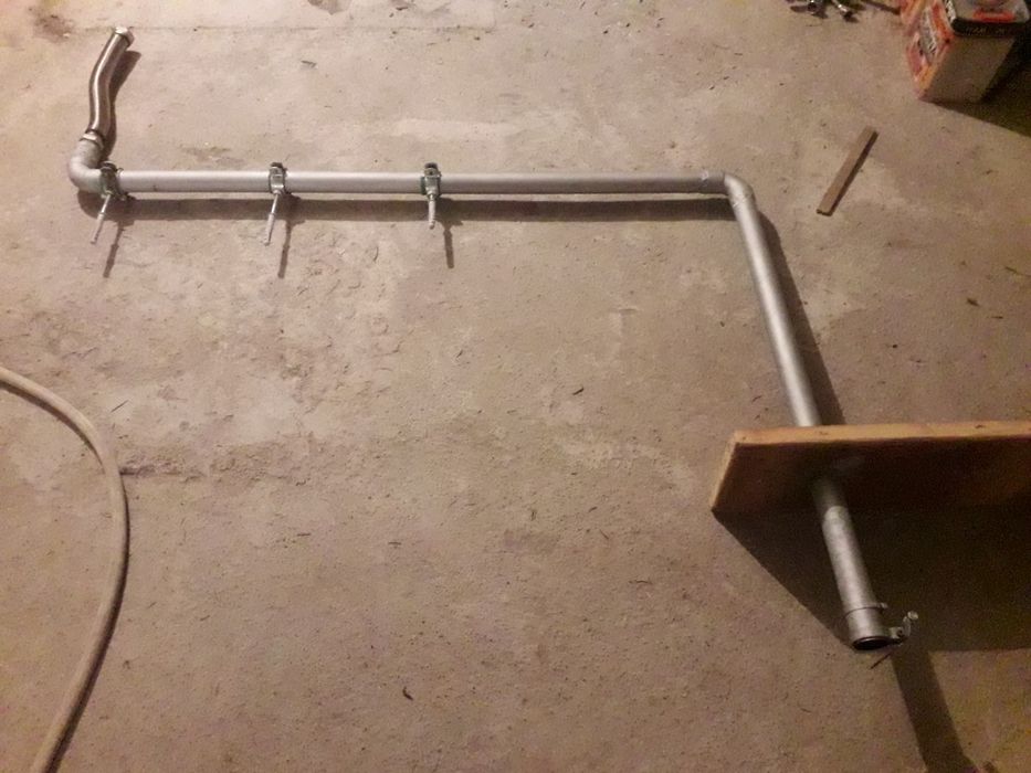 Eșapament exterior generator electric