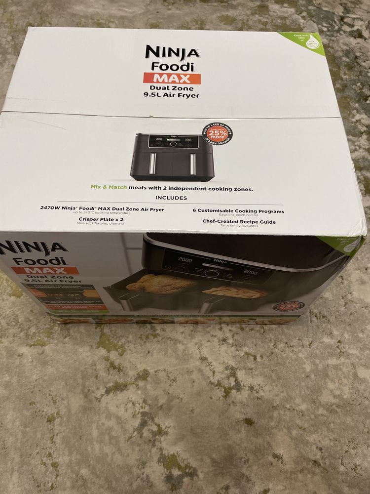 Airfryer Foodi DualZone AF400, 2470W, 9.5L, 6 funcții de gătit, Nou