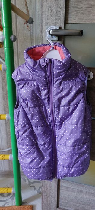 Продам жилет на 7-8 лет