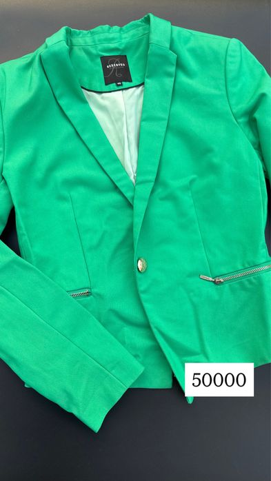 Распродажа женской одежды, женский пиджак, кардиган, джинсы