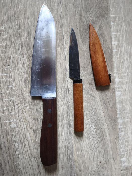 Vând cuțit santoku