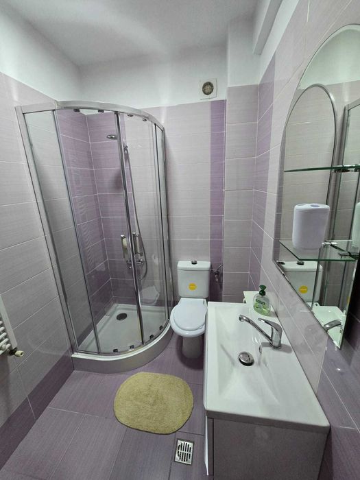 Inchiriez garsonieră complet utilată 40mp