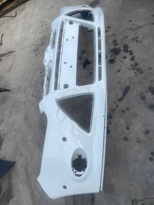 Bară față Ford Focus 3 2011–2018 – originală, culoare albă – cod OEM