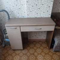 маленький стол письменный