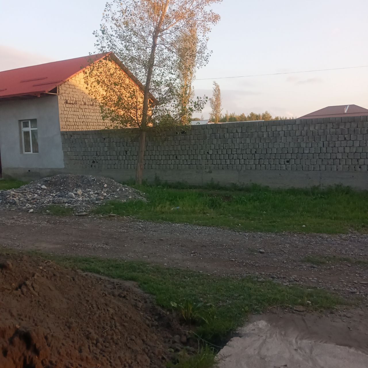Uchaska sotiladi kelishamiz