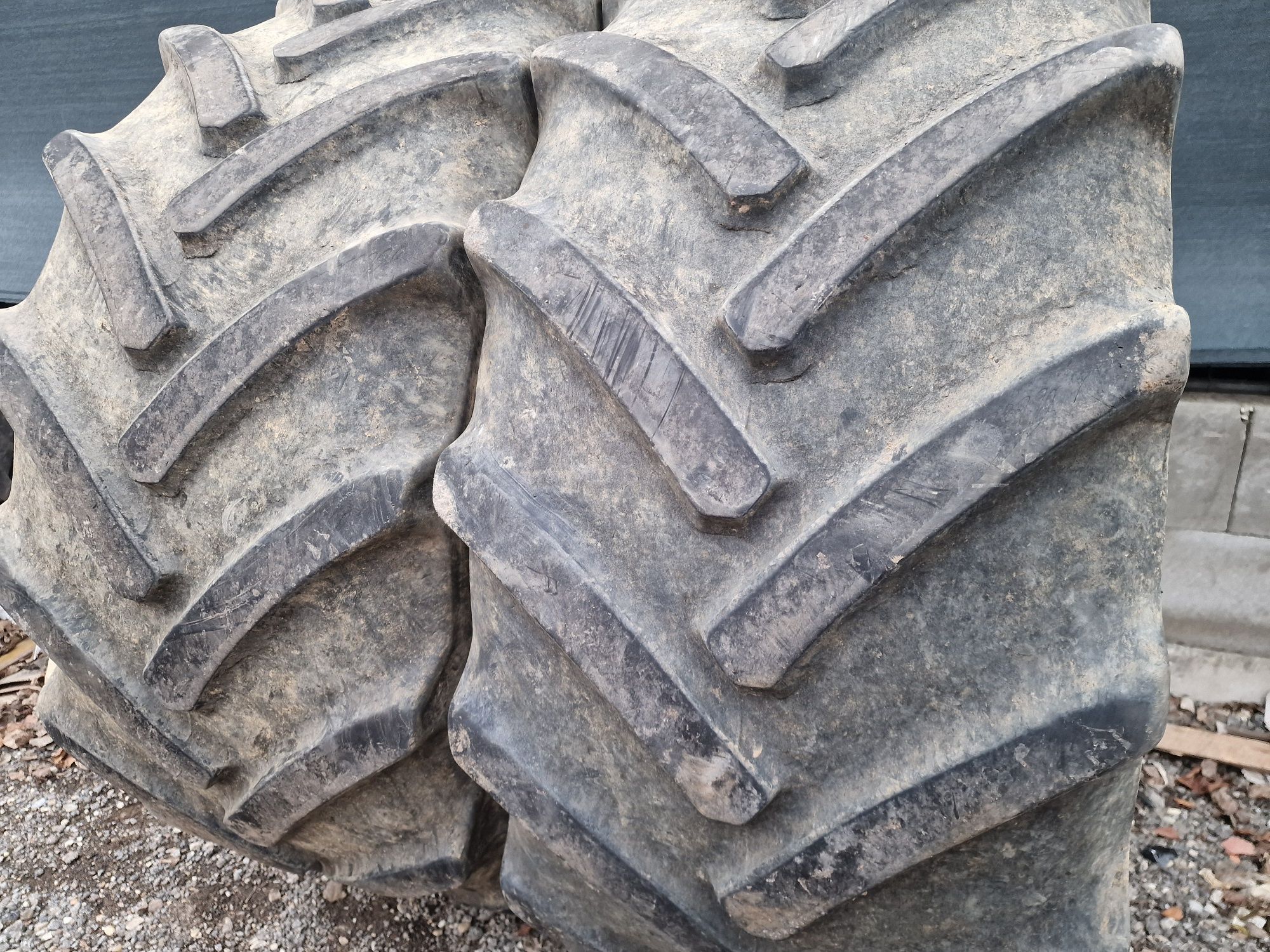 Cauciucuri agri 540/65R28 marca Continental