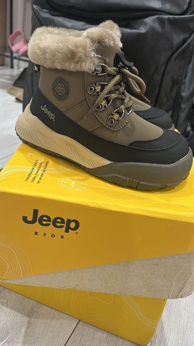 Ботинки зимние JEEP, размер 30.
