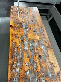 Комплект дървена маса с пейки