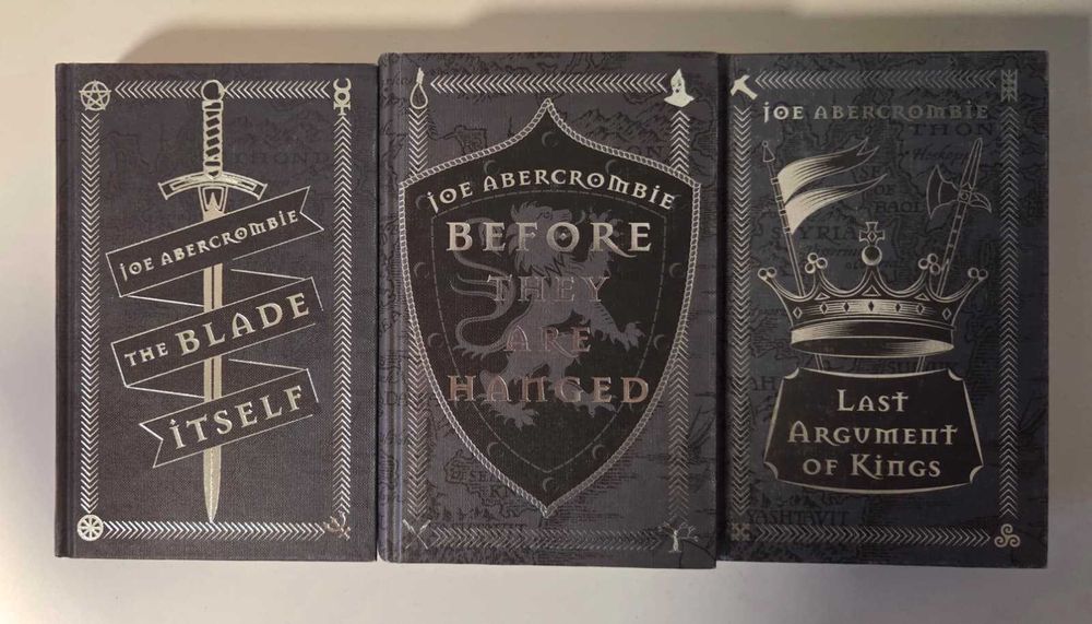 Limited Edition The First Law de Joe Abercrombie: Pachet serie 3 carti