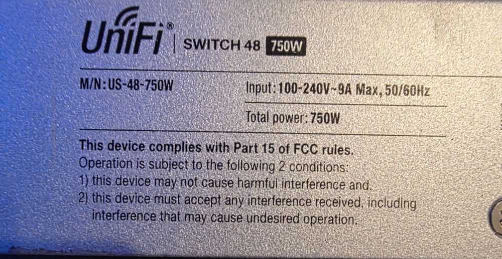 Switch Ubuquiti 48 Porturi POE