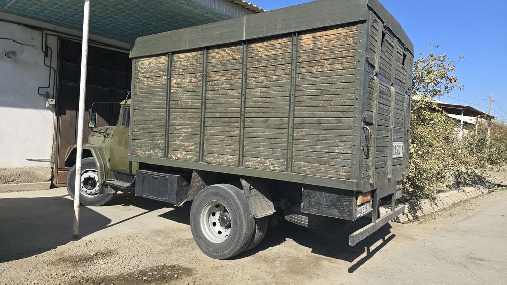 Зил - 131 сотилади.