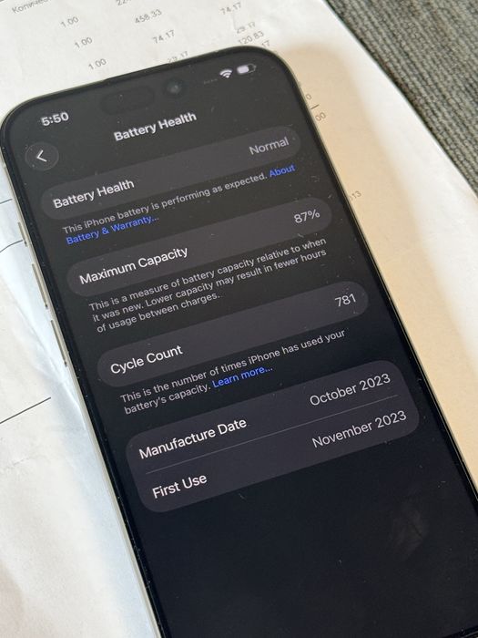 КАТО НОВ 256GB iPhone 15 Pro iStyle Гаранция 2025г. Natural