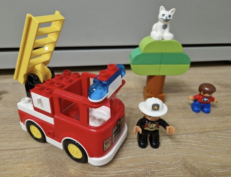 Lego Duplo Statia de pompieri